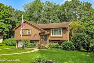 7 Para Dr, Pittston, PA 18640