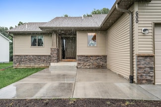 600 Nelson Ln, Center City, MN 55012