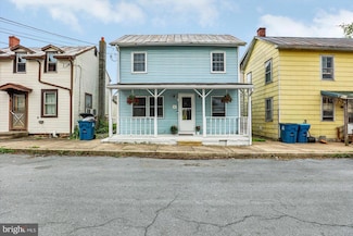 11 N Water St, Dillsburg, PA 17019