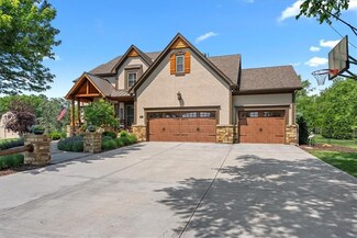 18474 Lamar Ave, Stilwell, KS 66085