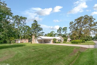 1009 Hall Ave, Bay Minette, AL 36507