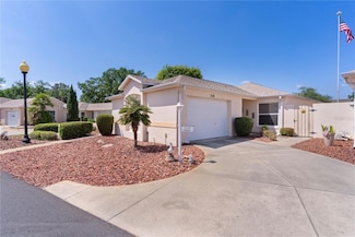 2128 Alfredo Ave, Lady Lake, FL 32159