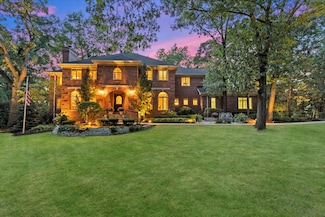 46 Woodview Ln, Lemont, IL 60439