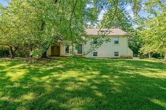 21975 W 221st St, Spring Hill, KS 66083
