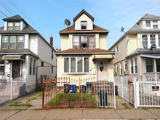 11158 128th St, South Ozone Park, NY 11420