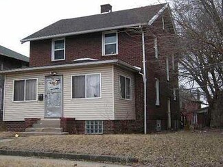 616 Vermont St, Gary, IN 46402