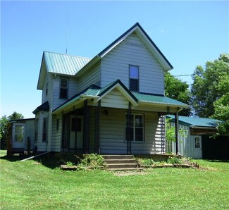 3740 Hoagland Blackstub Rd, Cortland, OH 44410