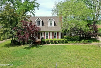 241 Fairfield Dr, Dyersburg, TN 38024