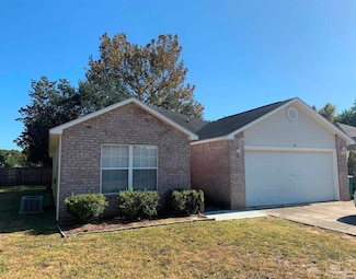 25 Cactus Rd, Mary Esther, FL 32569