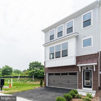 2615 Loganberry Dr, Oak Hill, VA 20171