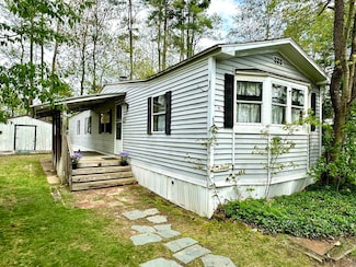 15 Blue Jay Ct, Keene, NH 03431