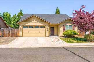 707 Sweethome Place, Medford, OR 97504