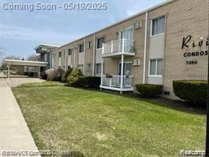 7350 N Inkster Rd Unit 10, Dearborn Heights, MI 48127