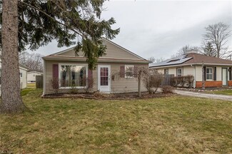 5066 Glenn Lodge Rd, Mentor, OH 44060