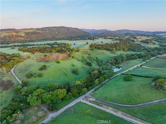 5161 Vineyard Dr, Paso Robles, CA 93446