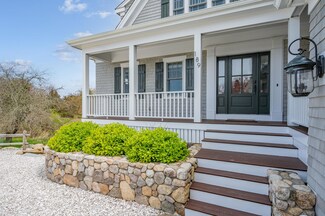 189 Harbor Point Rd, Barnstable, MA 02631