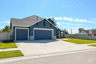 1826 N Desert Lily Ave, Star, ID 83669