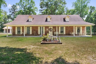 81 Bobby Hunt Rd, Wiggins, MS 39577