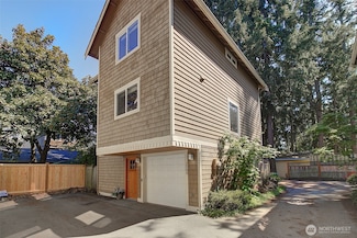2509 NE 125th St, Seattle, WA 98125