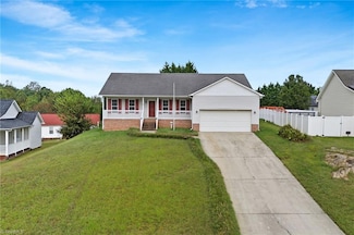 515 Paul Kennedy Rd, Thomasville, NC 27360