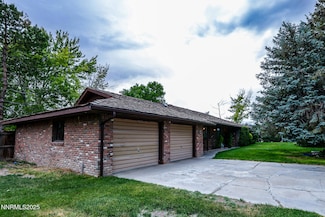 411 Pearl St, Yerington, NV 89447