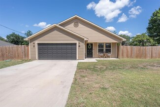 1621 Dragon Rd, Joshua, TX 76058