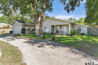 219 Texas Dr, Hideaway, TX 75771