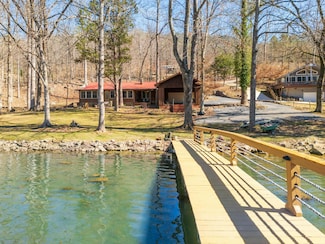 7286 Mullins Cove Rd, Whitwell, TN 37397