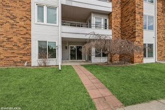 1100 50th St Unit 2001, West Des Moines, IA 50266