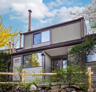 52 Round Hill Rd, Dobbs Ferry, NY 10522