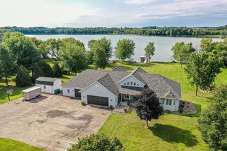 45494 Linda Ln, Kilkenny, MN 56052