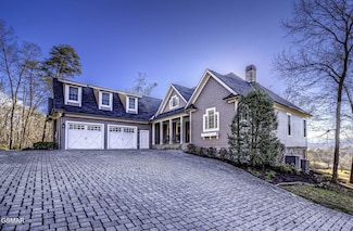 311 Cody Dr, Sevierville, TN 37862