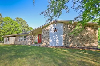 299 Forsythe Rd, Lufkin, TX 75901