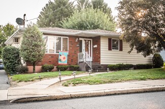 216 Alicia St, Old Forge, PA 18518