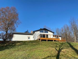 214 Wallkill Rd, Walden, NY 12586