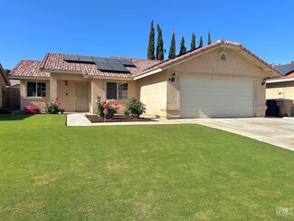 6008 Georgia Pine Way, Bakersfield, CA 93313