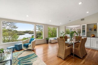 11 Oakland Ave, Auburndale, MA 02466