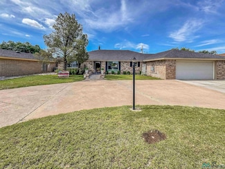 819 W Kiowa Ave, Hobbs, NM 88240