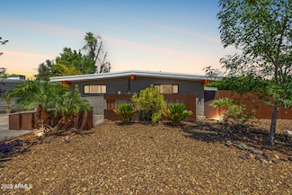 5739 N 11th St, Phoenix, AZ 85014