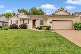 134 Elm Ct, Andover, KS 67002