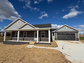 110 Queens Dr, East Bernstadt, KY 40729