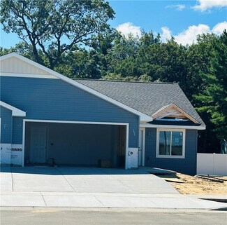 842 Glacier Dr, Altoona, WI 54720