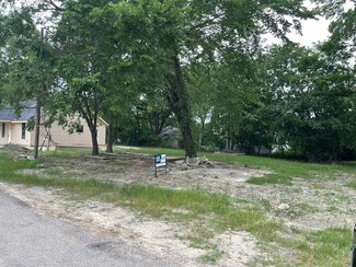 130 Manson St, Wolfe City, TX 75496