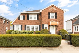 8 Montmorenci Ave, Boston, MA 02128