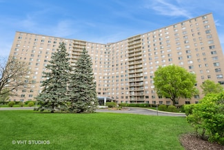 7061 N Kedzie Ave Unit 1504, Chicago, IL 60645