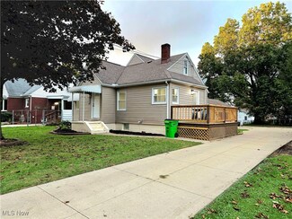 3841 Fairfield Dr, Mogadore, OH 44260