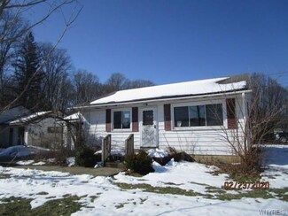 14150 School St, Collins, NY 14034