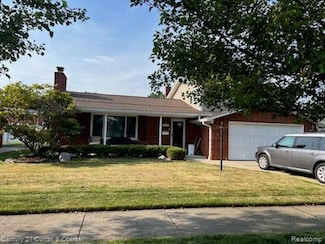 19381 Shadowoods, Roseville, MI 48066