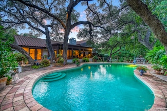 320 Mustang Cir, San Antonio, TX 78232