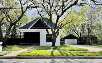 605 N Buffalo Ave, Cleburne, TX 76033